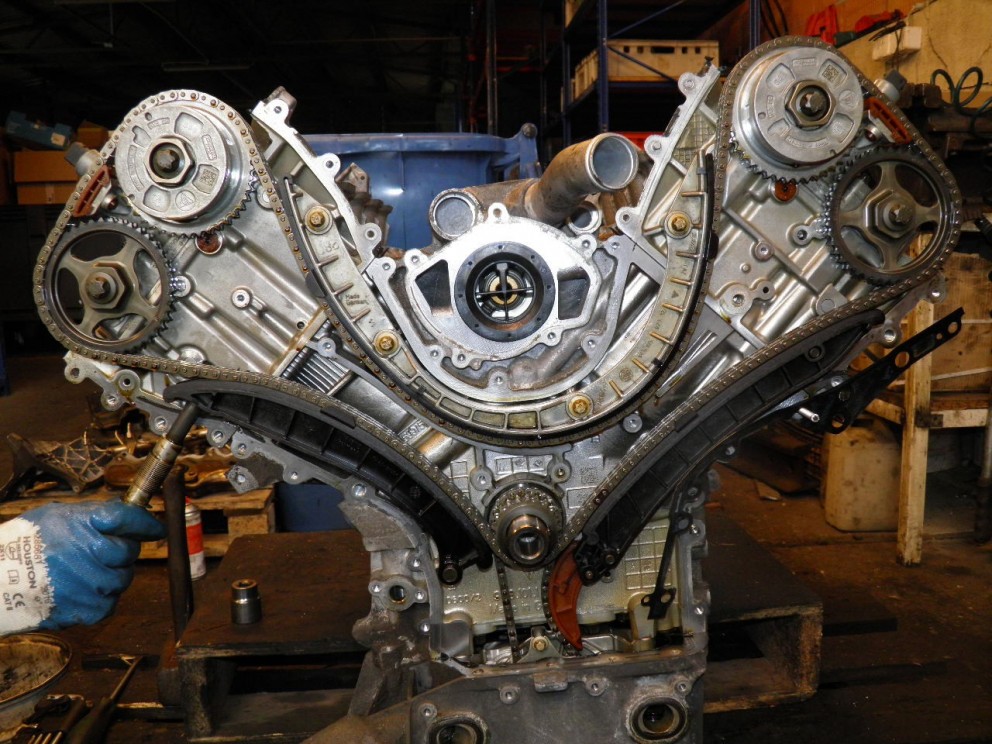 Porsche timing chain and engine repair